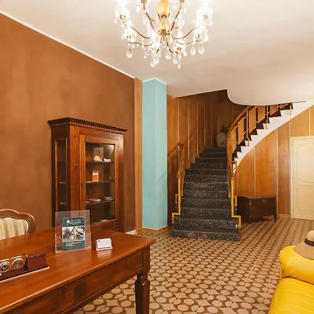 Bed & Breakfast Viale Dei Pini 3*