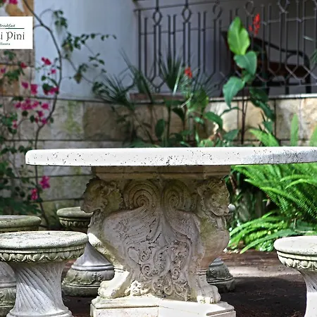 Bed & Breakfast Viale Dei Pini 3*