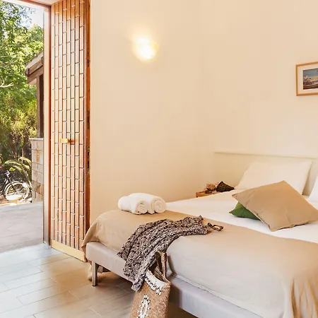 Viale Dei Pini 카스텔라네타 마리나