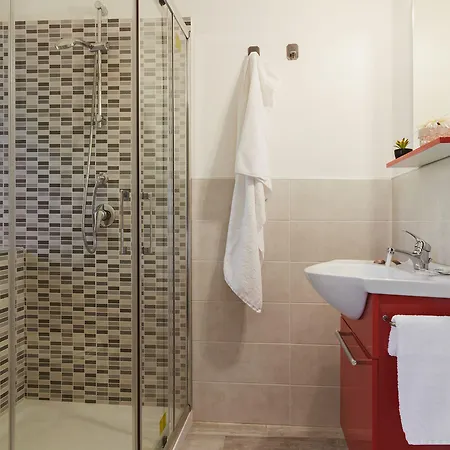 B&B Viale Dei Pini 3*