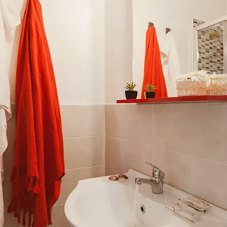 Viale Dei Pini 카스텔라네타 마리나