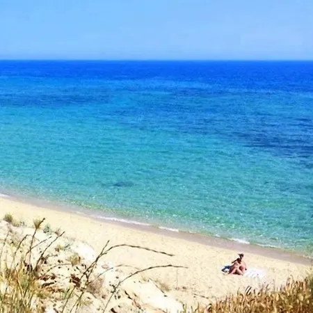 Viale Dei Pini לינה וארוחת בוקר 3*