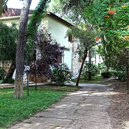 Viale Dei Pini Bed & Breakfast Castellaneta Marina
