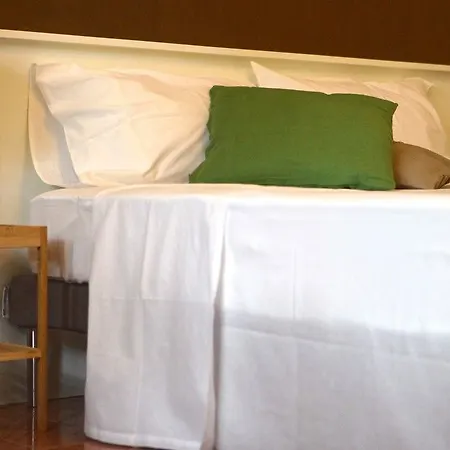 Viale Dei Pini B&B 카스텔라네타 마리나